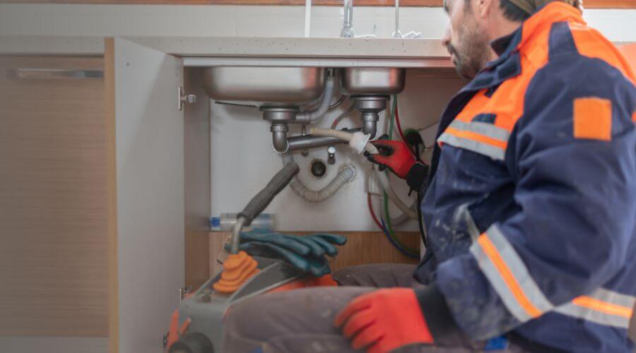 Local expert plumbing services in Baxter Springs, KS